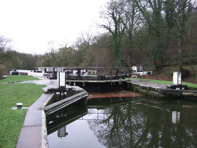 Field Lock, Leeds and Liverpool Canal (geograph 2746506)